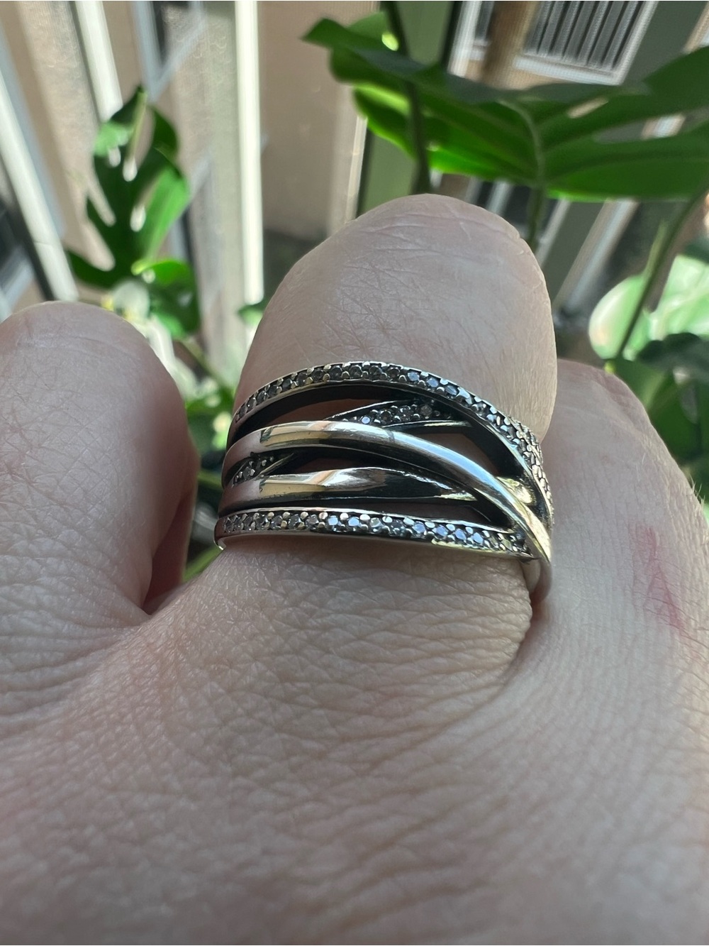 Multi-Band Crossover Ring – Size 8 - Picture 5 of 17